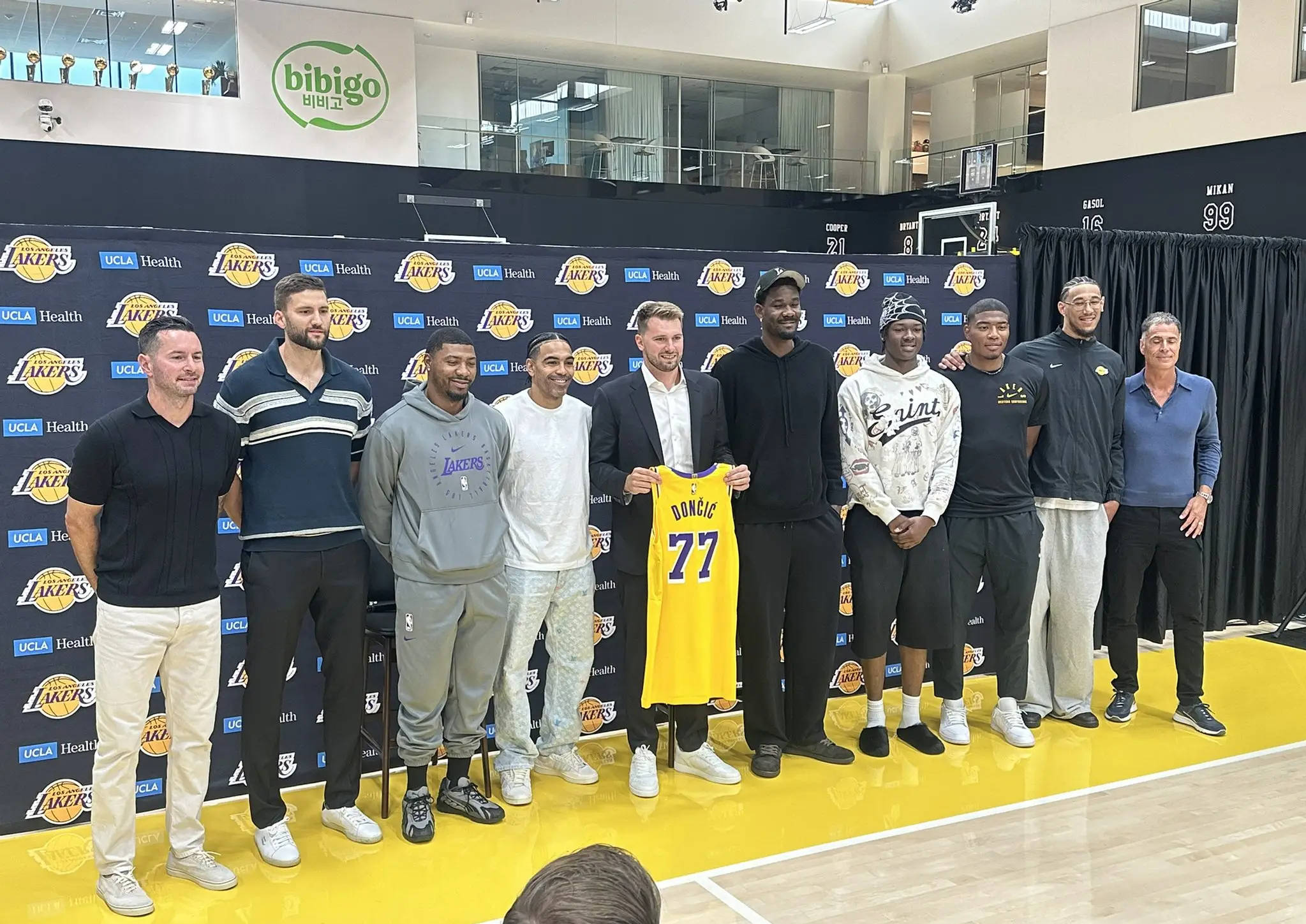 詹姆斯没有祝贺唐西奇 但给他打电话给他一个视频电话 詹姆斯没有祝贺唐西奇 但给他打电话给他一个视频电话