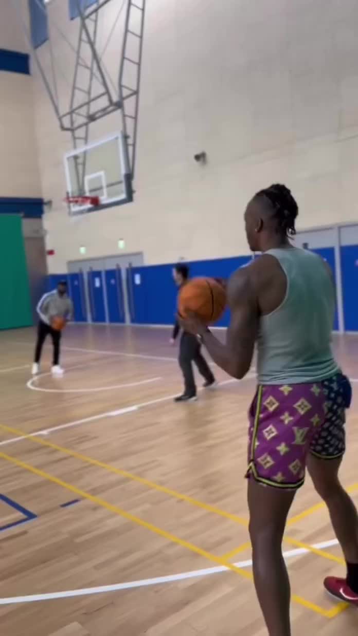 明天要复出!霍华德ins 明天要复出!霍华德ins